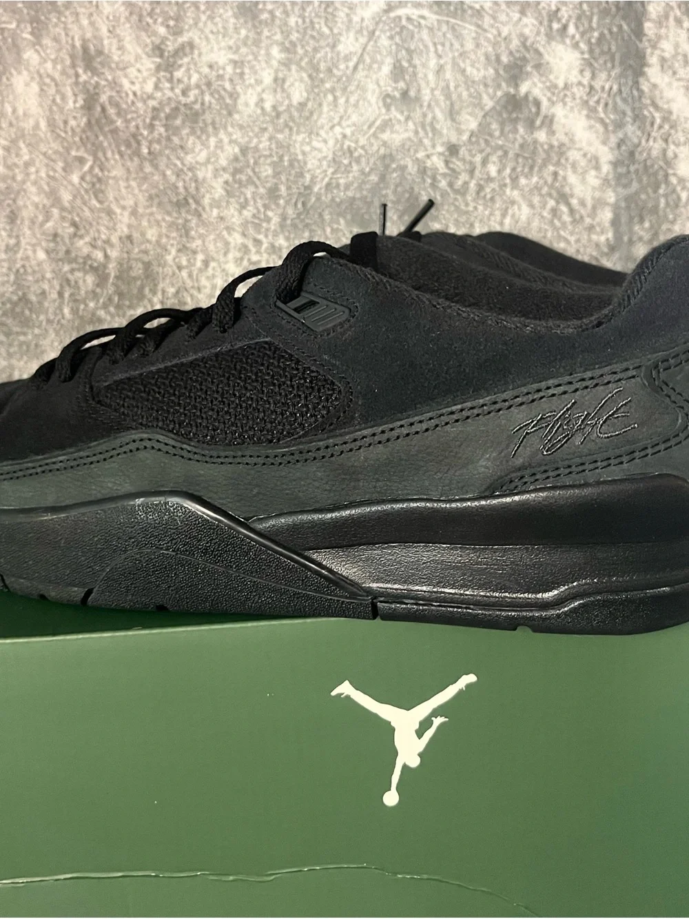 Jordan all black